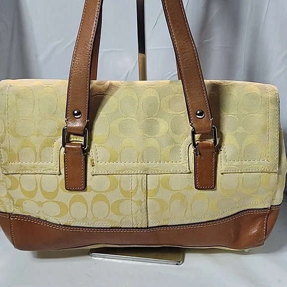 Coach VTG Hampton Signature satchel bag, yellow color - Picture 2 of 16